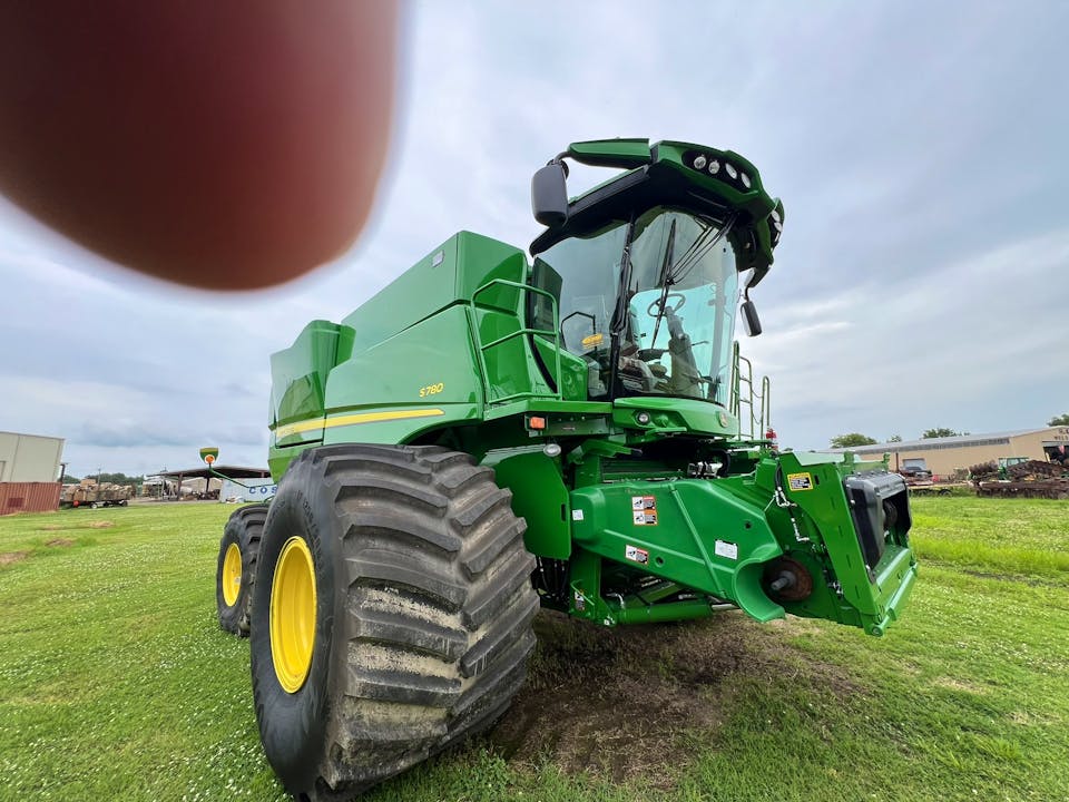 John Deere S780