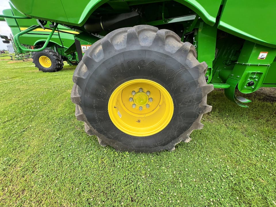 John Deere S780
