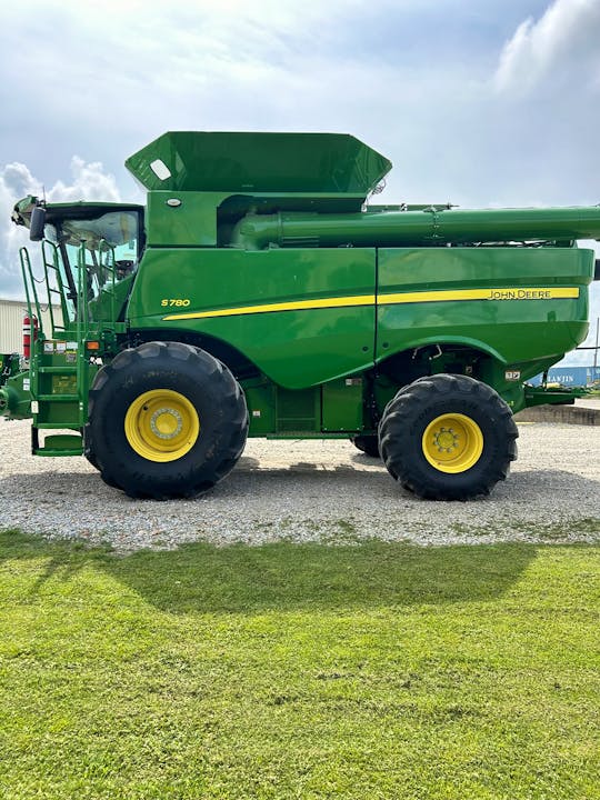 John Deere S780