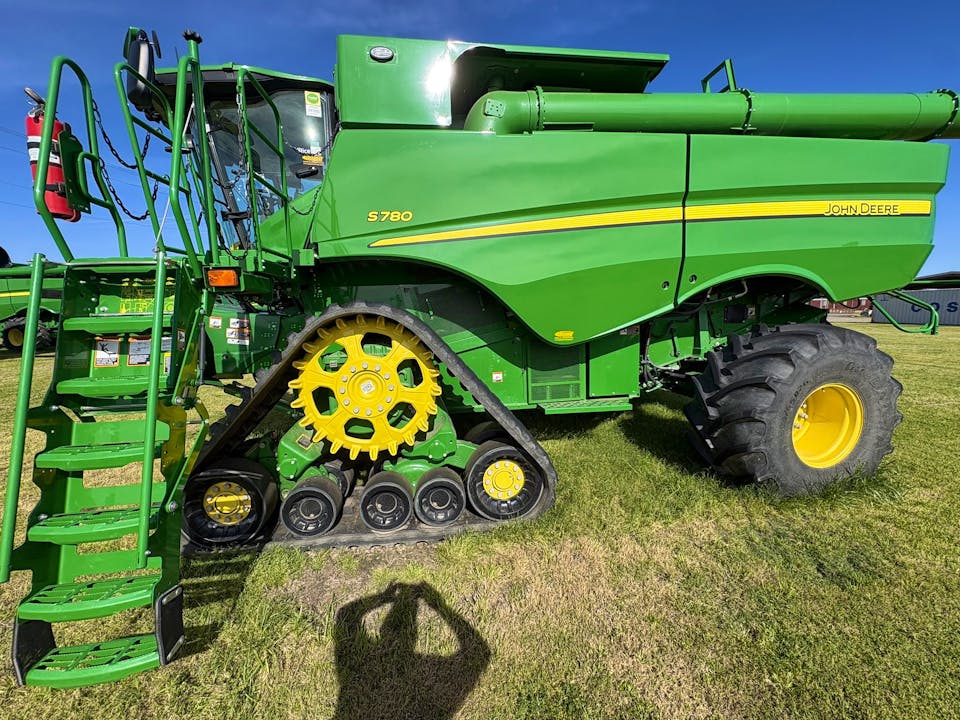 John Deere S780