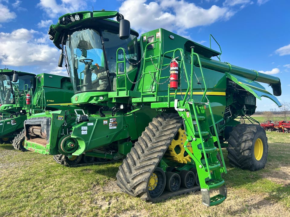 John Deere S780