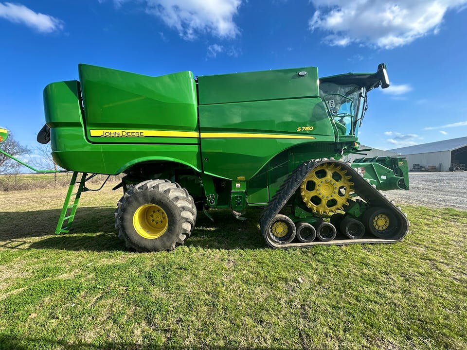 John Deere S780