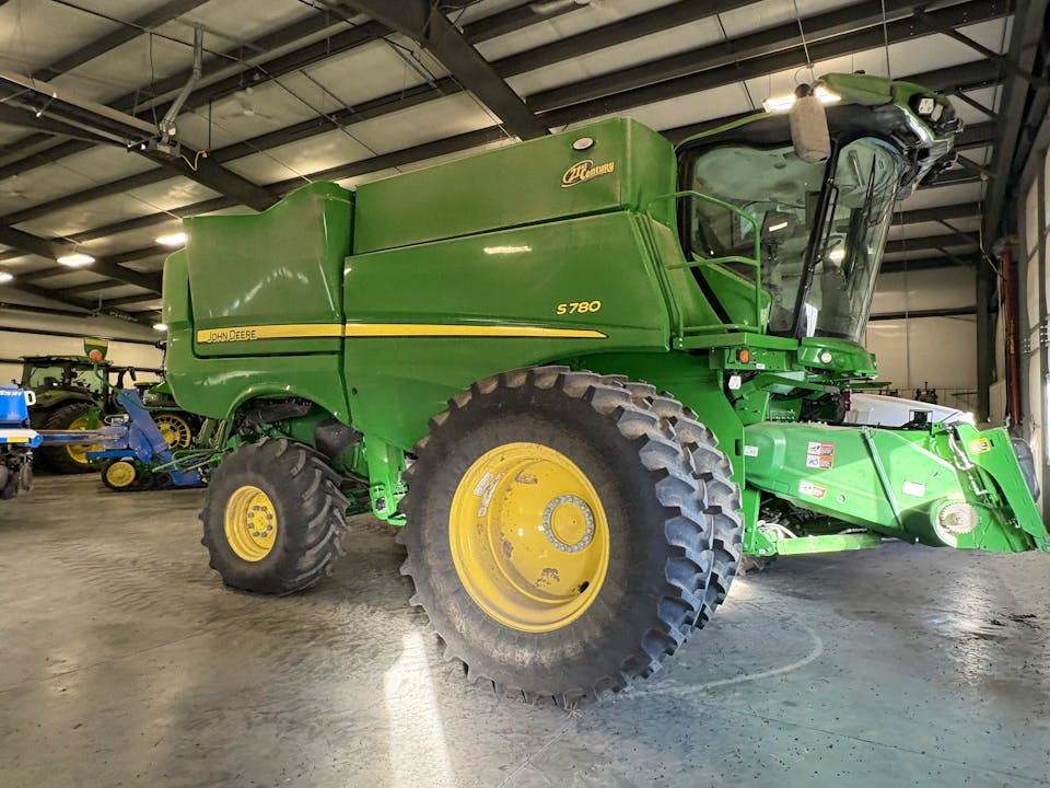 John Deere S780