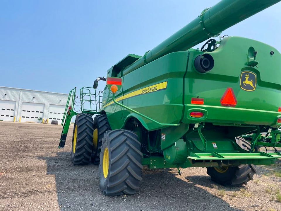 John Deere S780