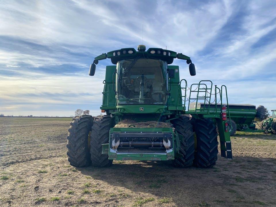 John Deere S790