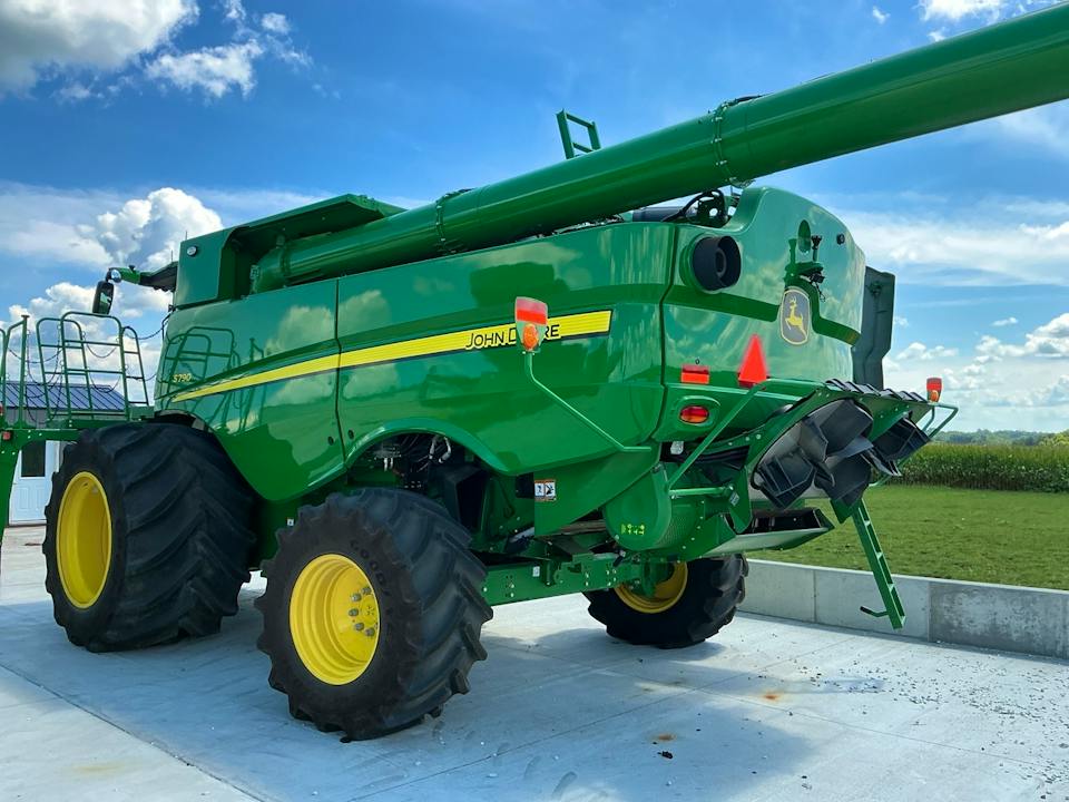 John Deere S790