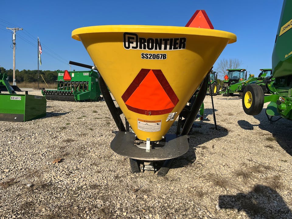 John Deere SS2067B POLY SPREADER