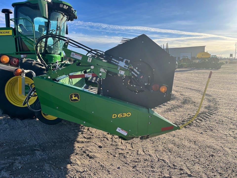 John Deere W235R