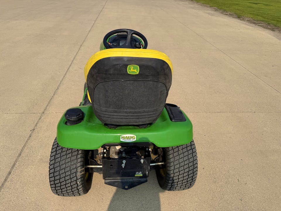 John Deere X354