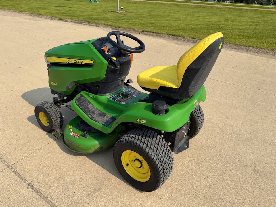 John Deere X354