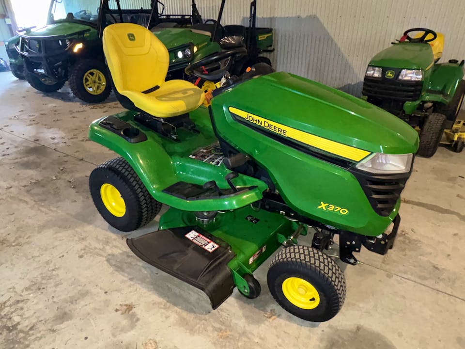 John Deere X370
