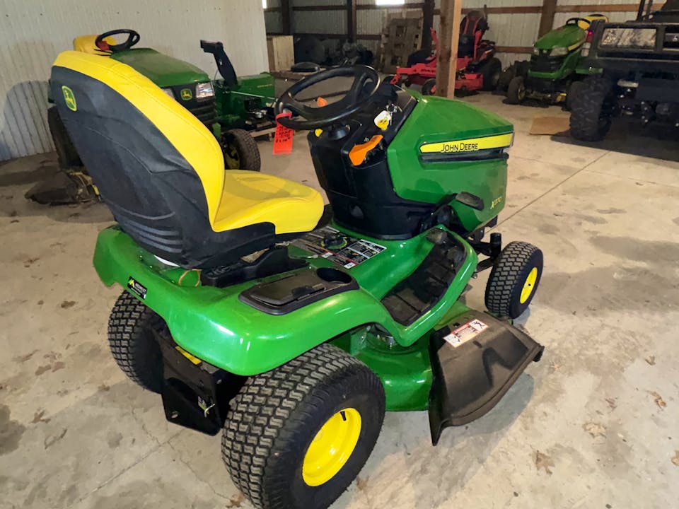 John Deere X370