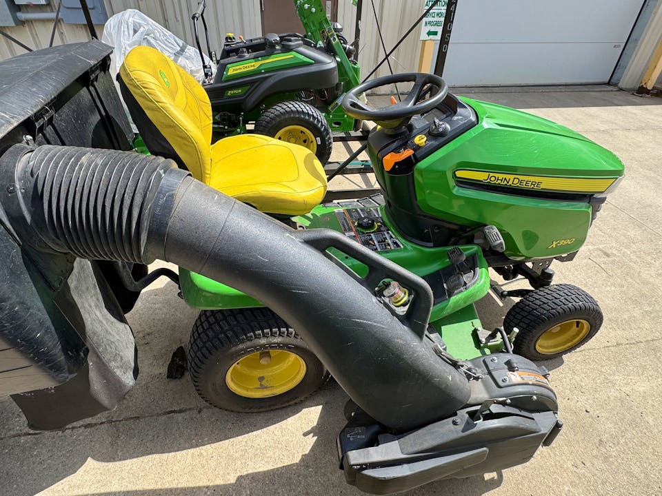 John Deere X390