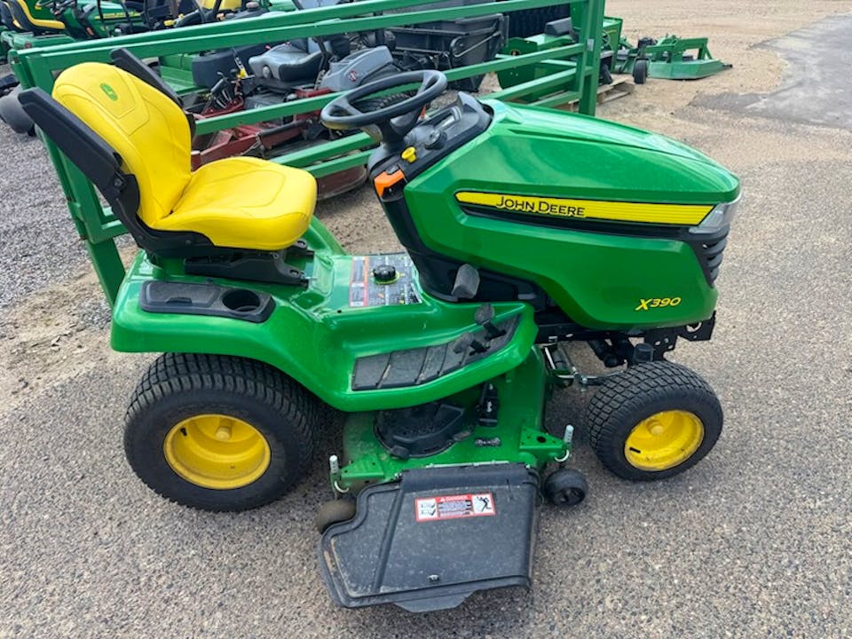 John Deere X390
