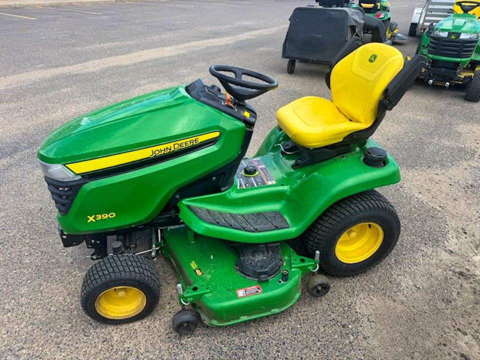 John Deere X390