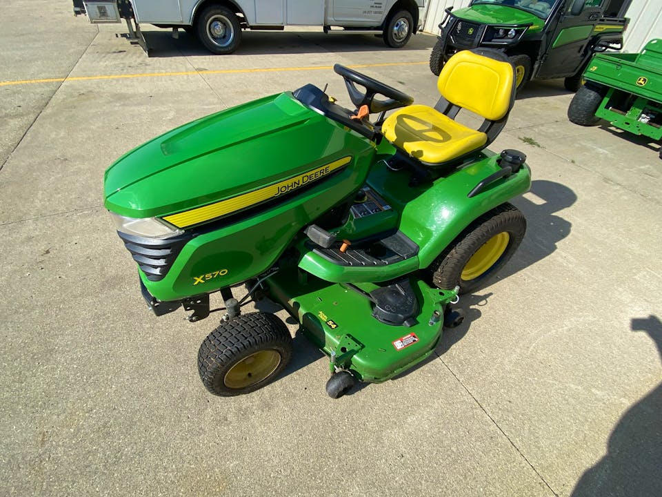 John Deere X570