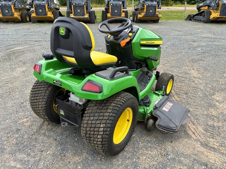 John Deere X570