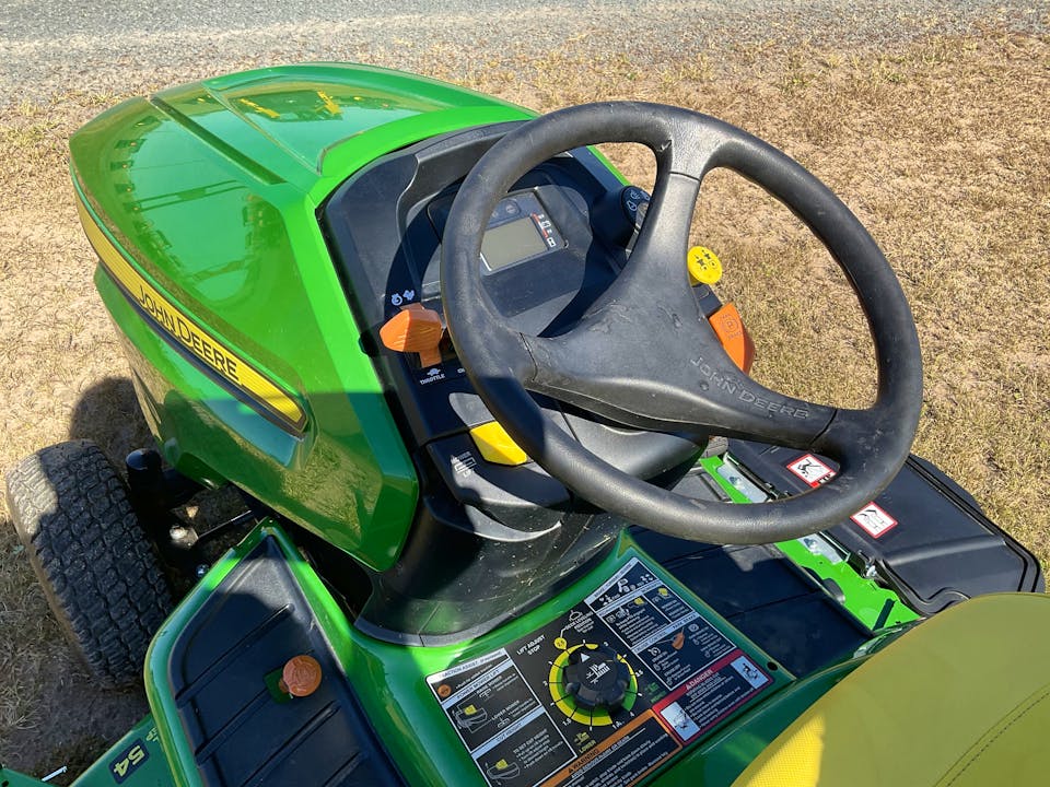 John Deere X580