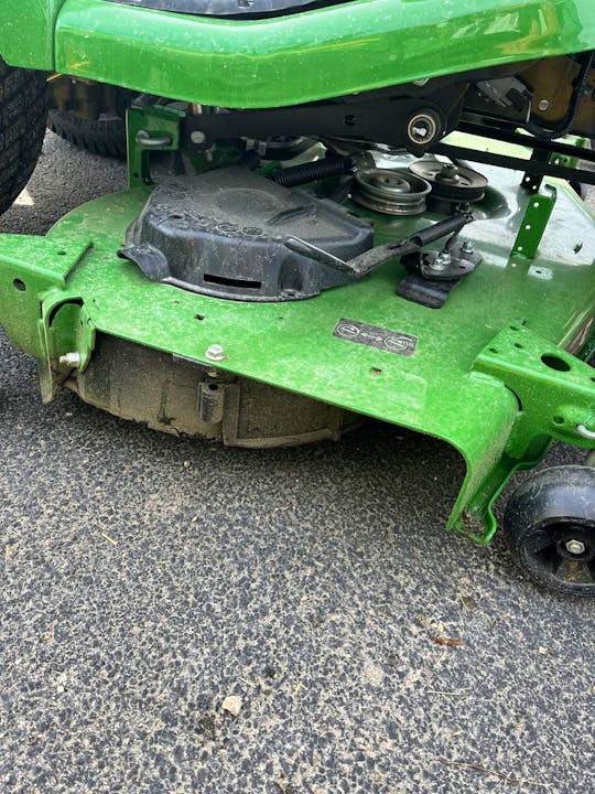 John Deere X590