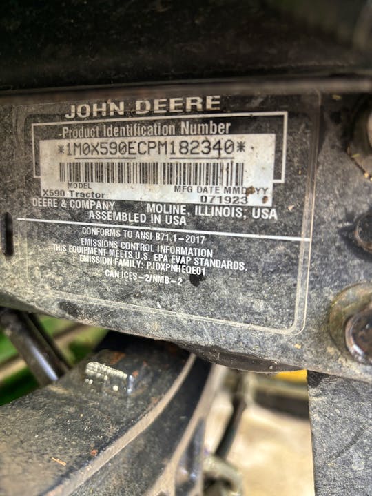 John Deere X590