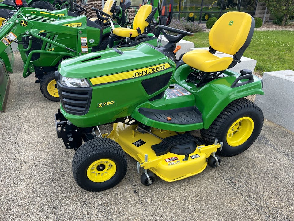 John Deere X730