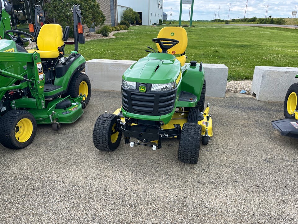 John Deere X730