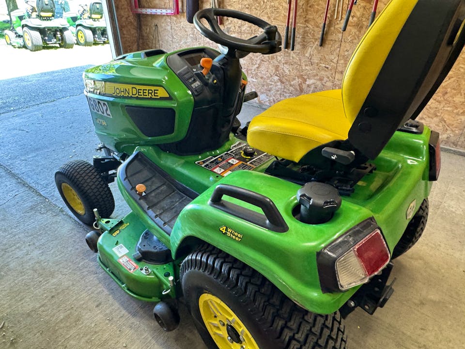 John Deere X734