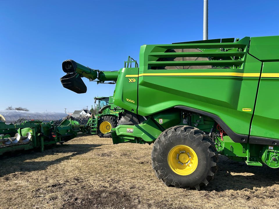 John Deere X9 1000