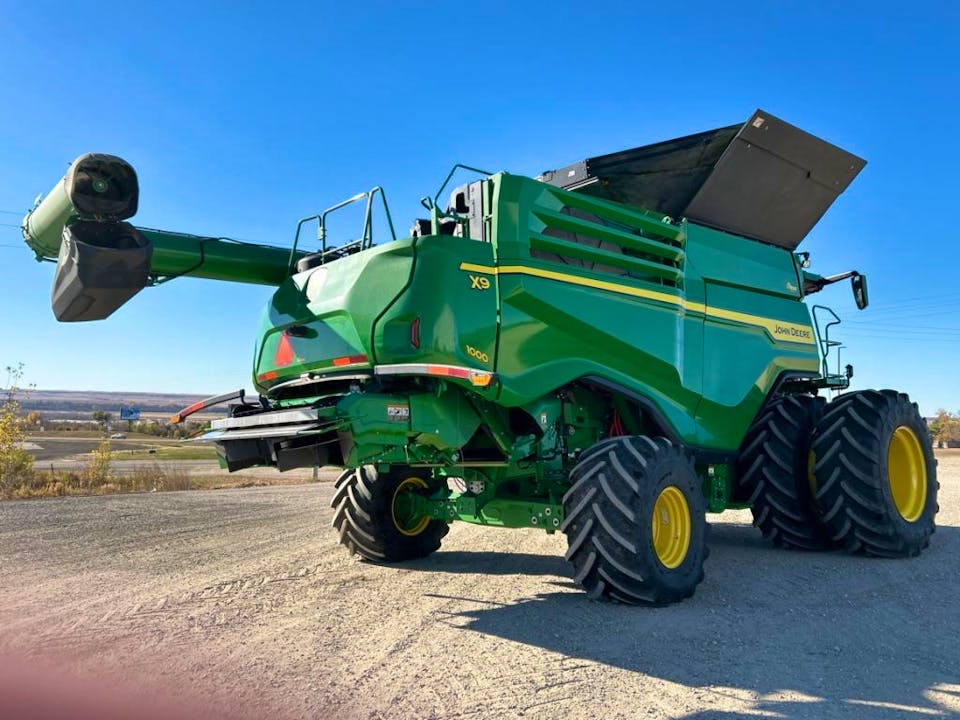 John Deere X9 1000