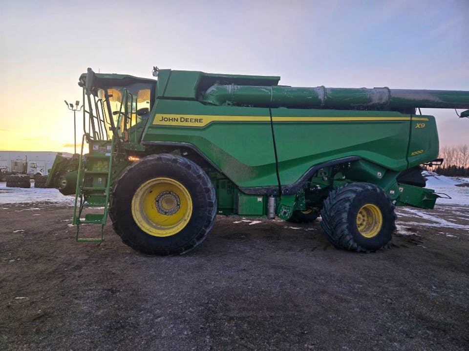 John Deere X9 1000
