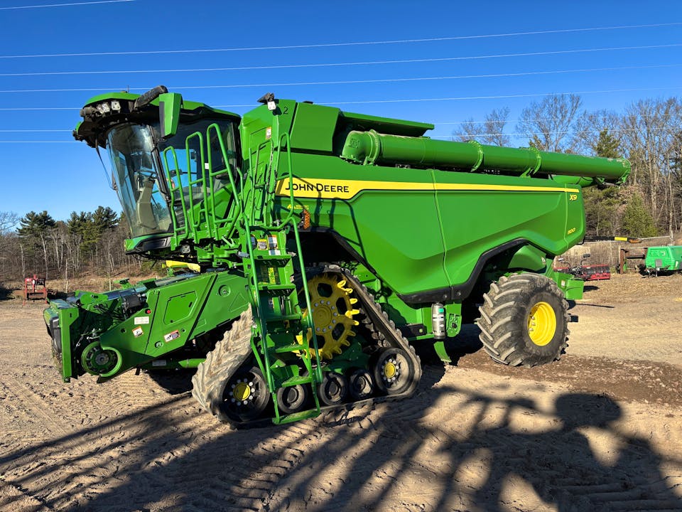 John Deere X9 1100