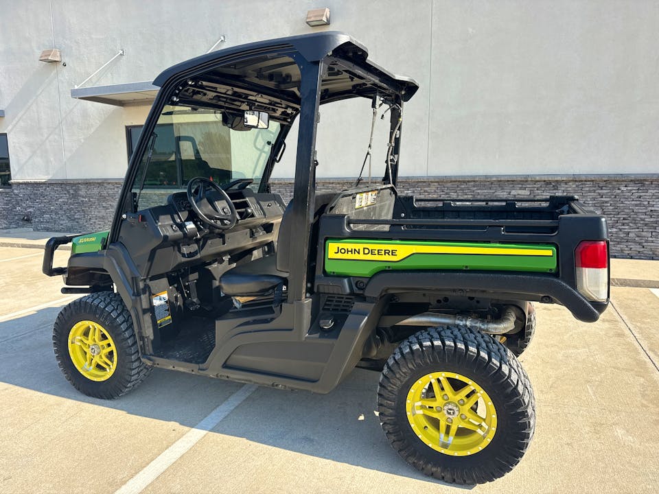John Deere XUV835M