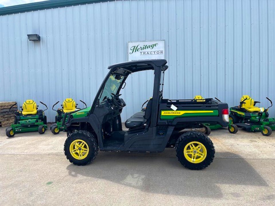 John Deere XUV835M