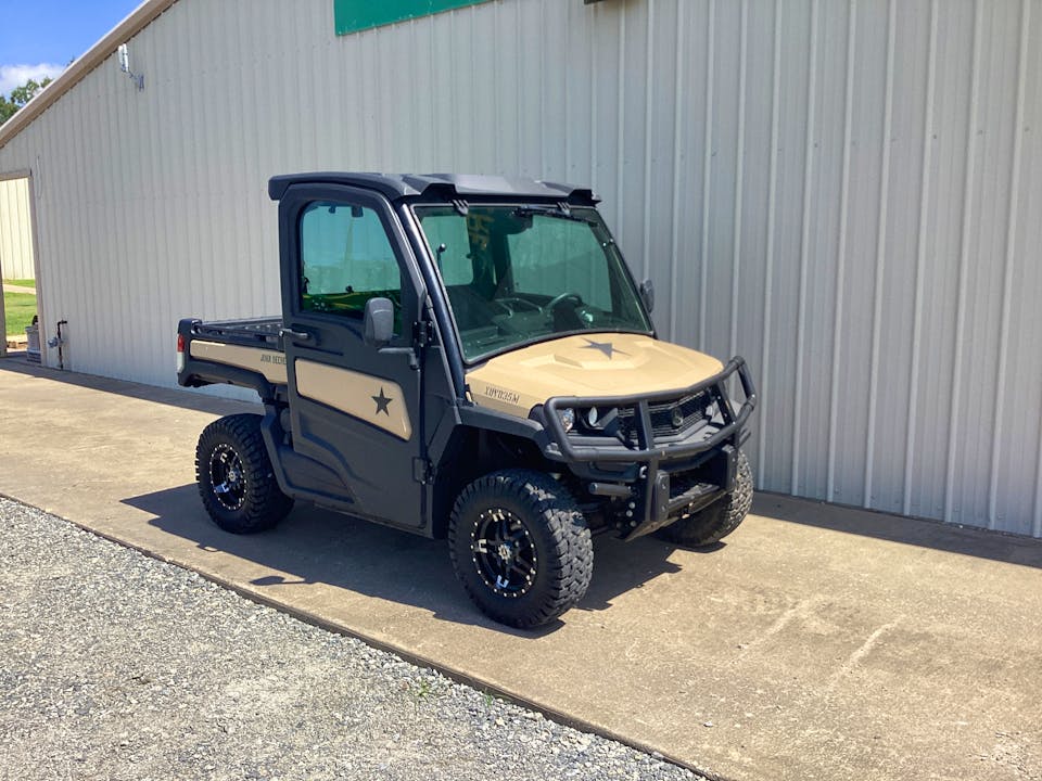 John Deere XUV835M Honor Edition