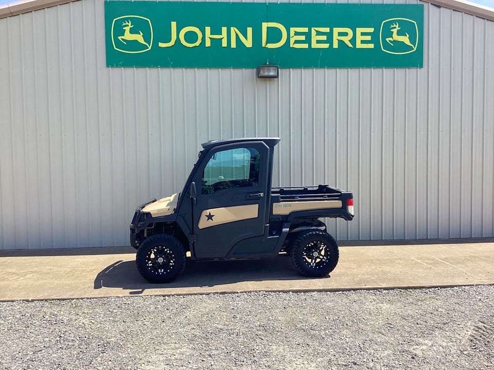 John Deere XUV835M Honor Edition