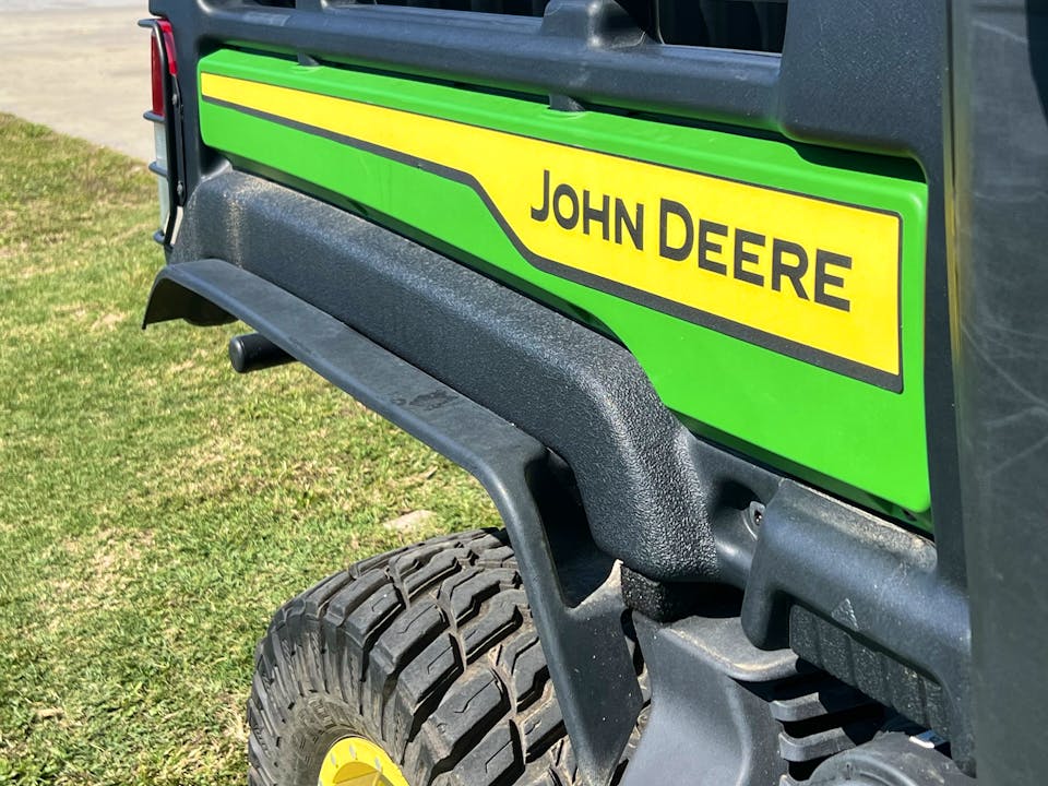 John Deere XUV835R