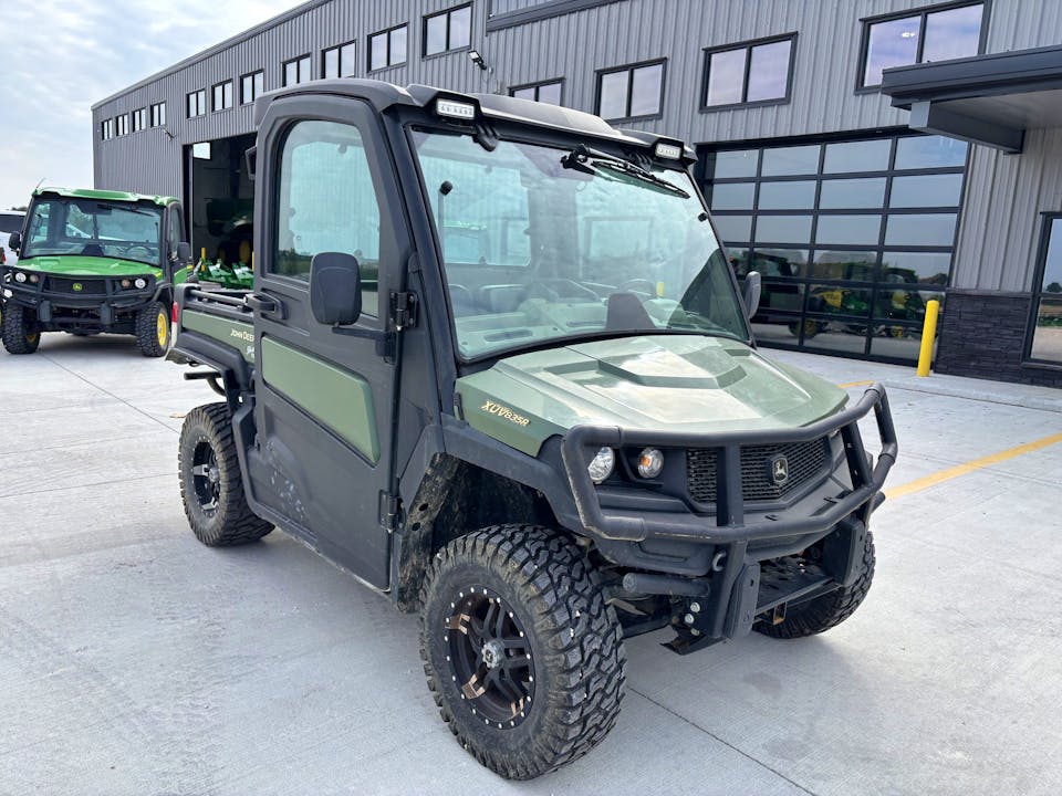 John Deere XUV835R