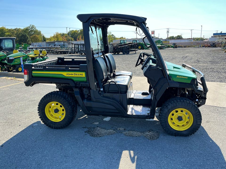 John Deere XUV865M
