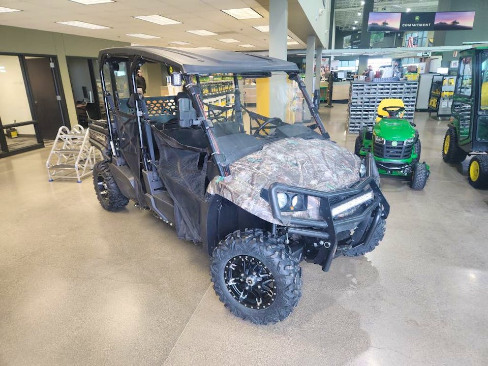 John Deere XUV590M S4