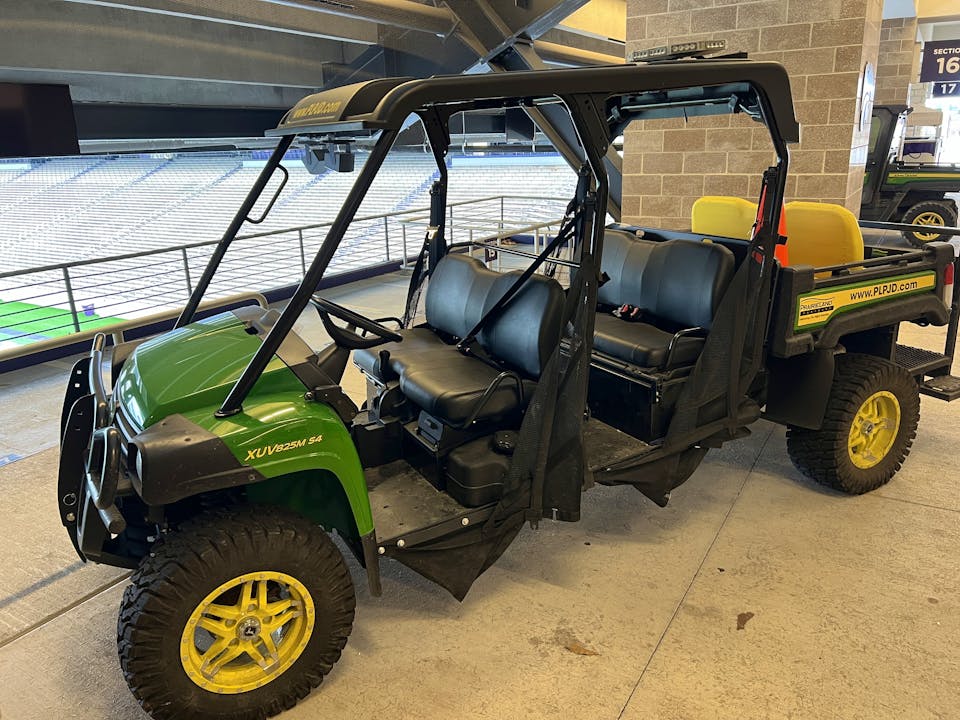 2023 John Deere XUV825M S4 for Sale - CloudStore
