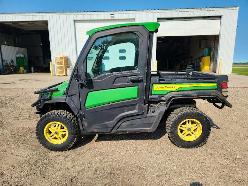 John Deere XUV835R
