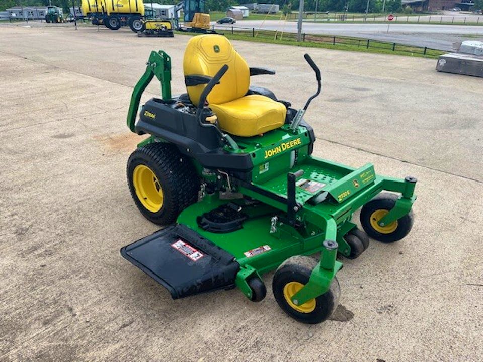 John Deere Z720E