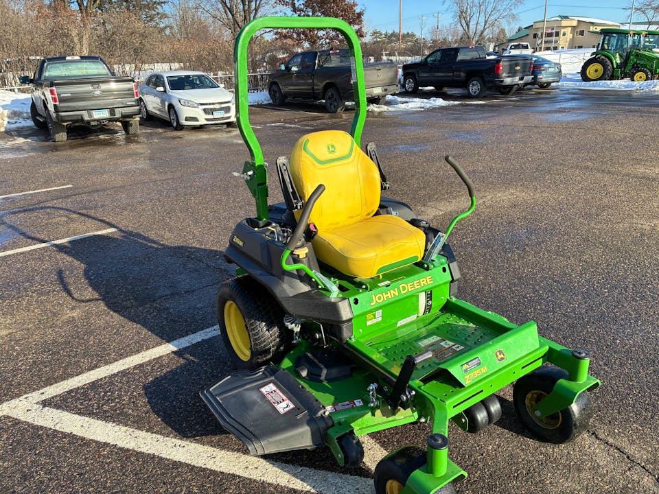 John Deere Z735M