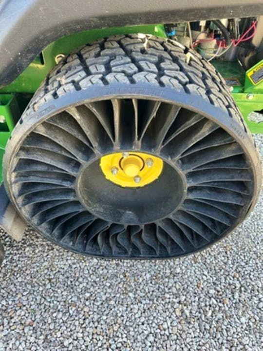 John Deere Z930M