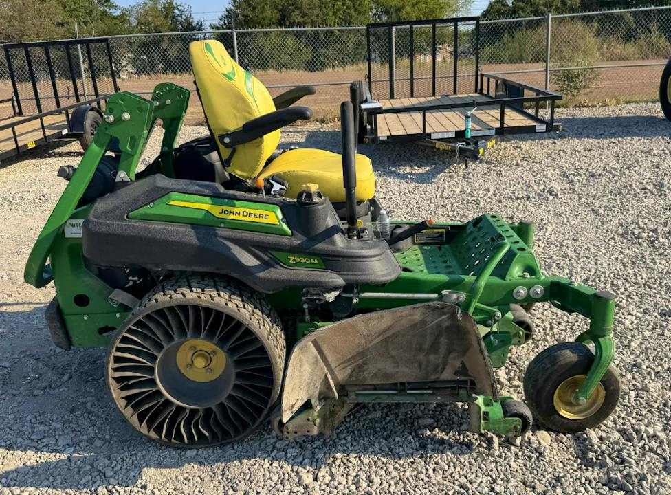 John Deere Z930M