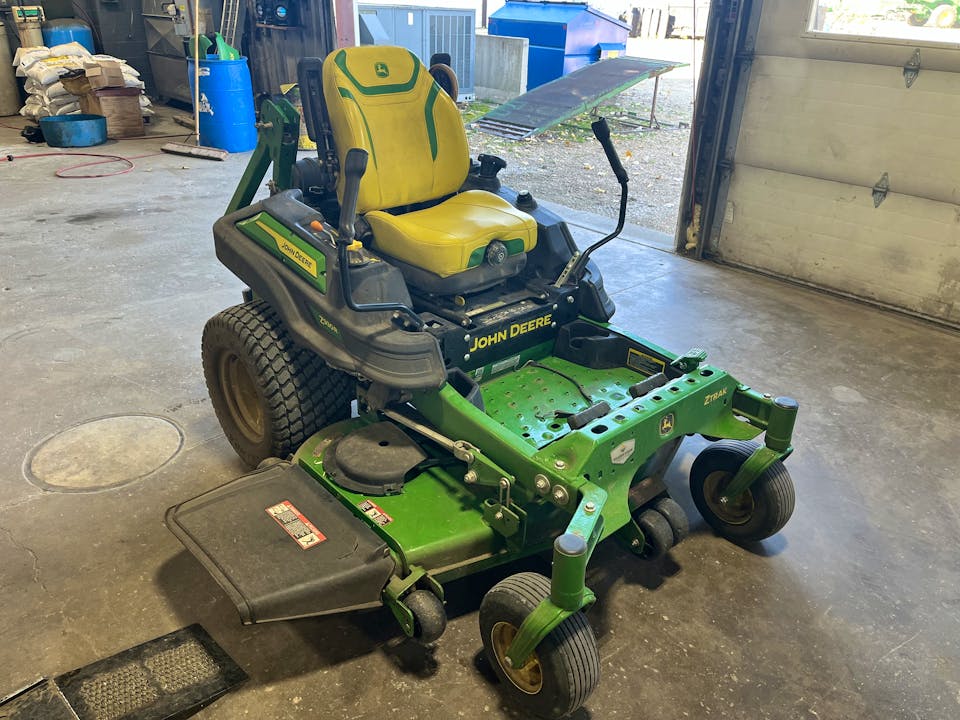 John Deere Z930R