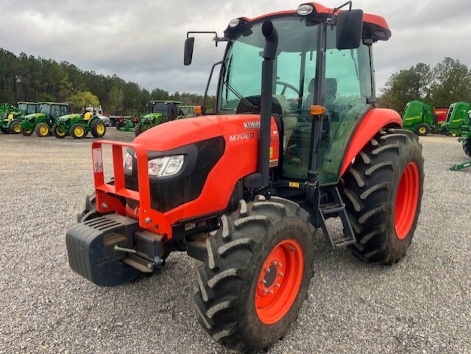 Kubota M7060