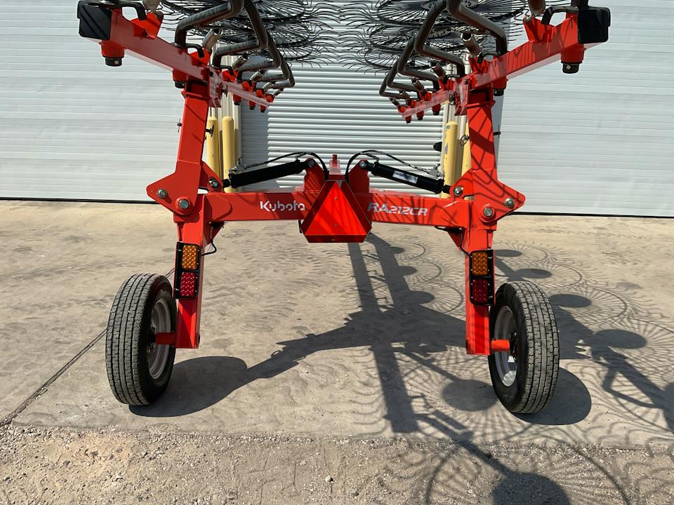 Kubota RA212CR