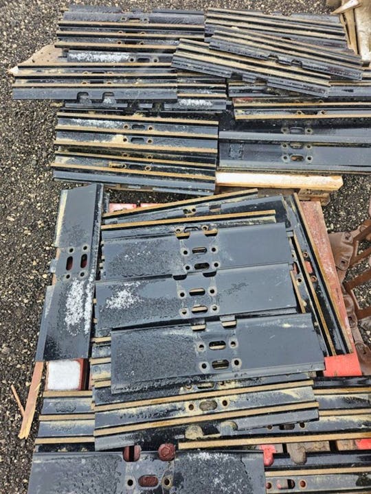 LINK-BELT STEEL TRACKS - 145 X4 DZ