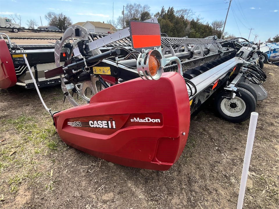 MACDON FD240